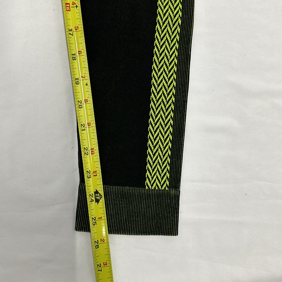 Fabletics High Waisted Seamless Leggings - Picture 2 of 7